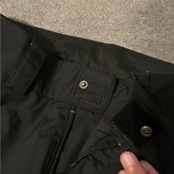 NWT Women’s North Face Ski pants size small - Picture 9 of 15
